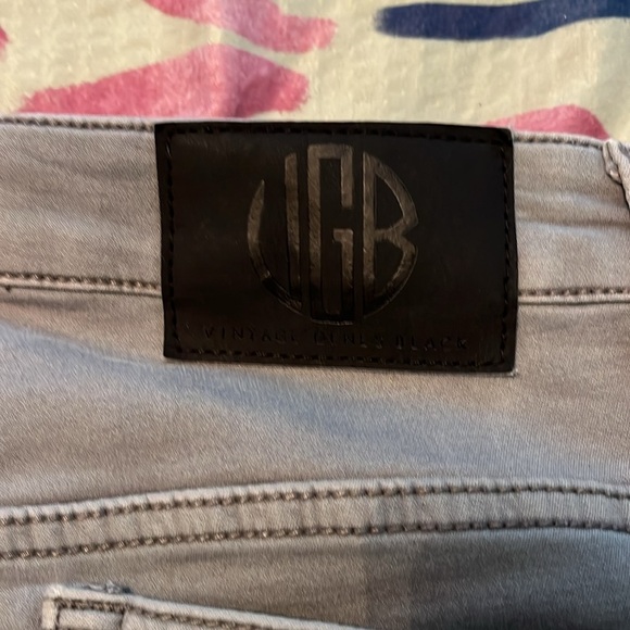 Vintage Genes Black grey super stretch long shorts. - Picture 4 of 6